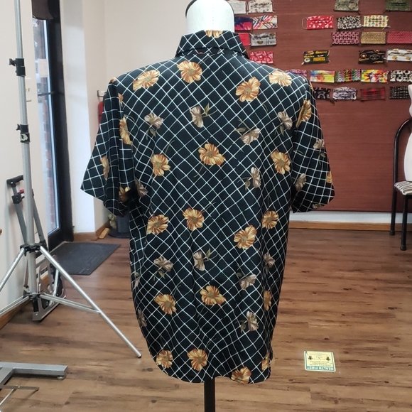 VINTAGE Truffles Women's Button Up Small - Picture 3 of 6